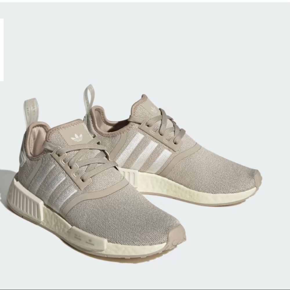 Women Adidas NMD_R1 sneakers